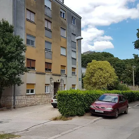 Centar Koral Apartament Pula